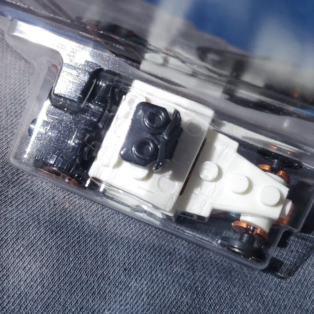 Hot Wheels - has‎ a Lego look
